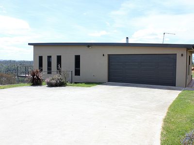 11 Zenith Court, Blackstone Heights