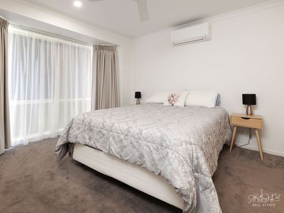 49 KINGFISHER DRIVE, Wodonga