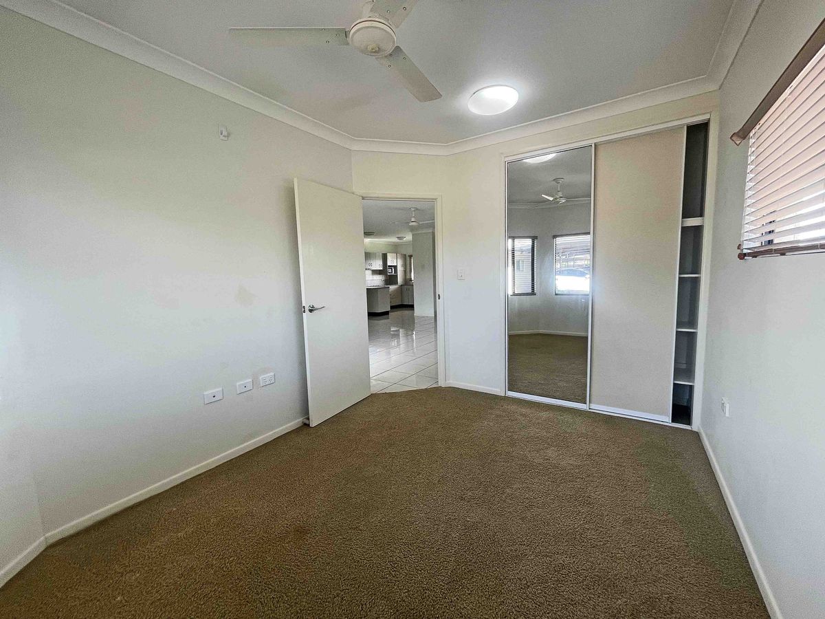 15 / 33-35 TOWER AVENUE, Atherton