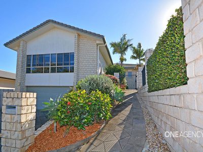 7 Arlington Court, Kawungan