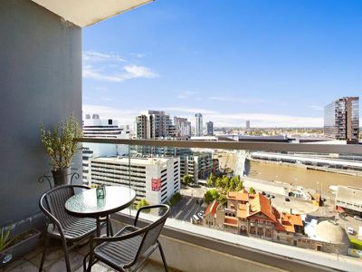 1504 / 8 Mc Crae Street, Docklands