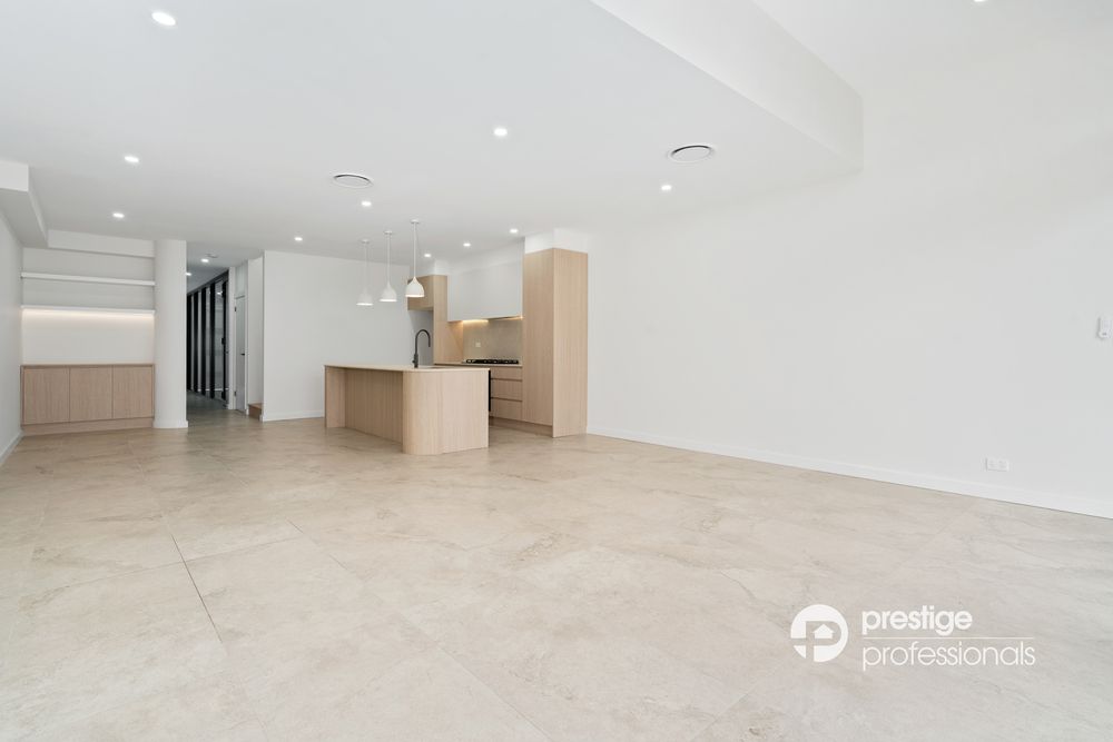 6B Lucas Avenue, Moorebank