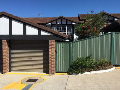 14 / 18 Magellan Drive, Springwood