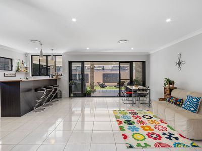 148 Santa Monica Drive, Augustine Heights