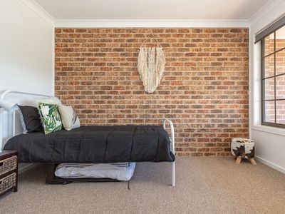 50 LAKEVIEW CRESCENT, Forster