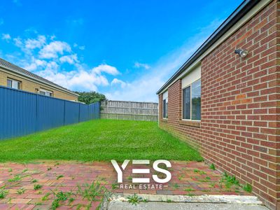 18 Kingsdale Crescent, Pakenham