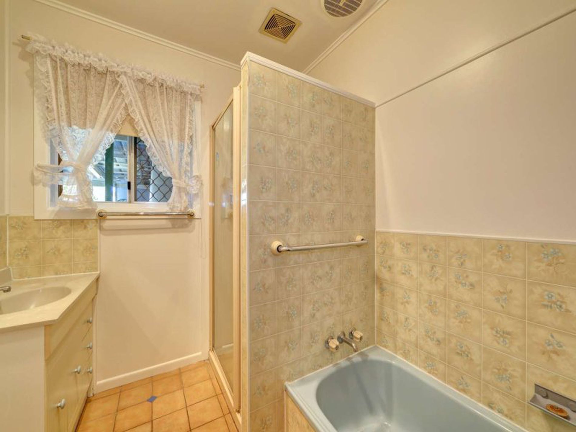 8 Black Street, Norville