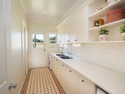 410 Seymour Avenel Road, Seymour