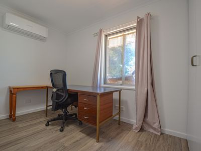 16 Barrow Place, South Hedland