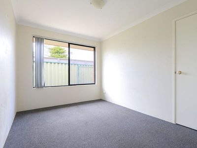 10 Bluefields Parkway , Port Kennedy