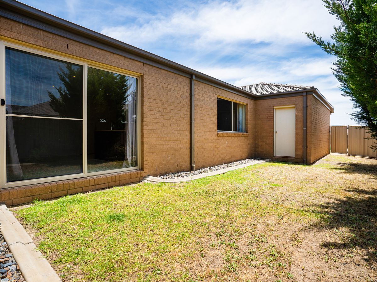 5 MACKEY STREET, Wodonga sellbuyrent