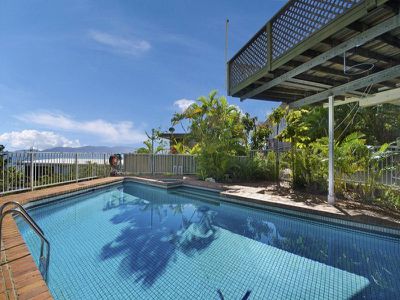 5 Durham Court, Castle Hill