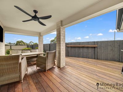 8 Ferry Place, Logan Village
