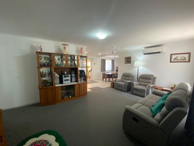 34 Cedar Crescent, Kawungan