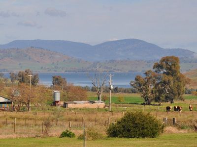1 / Lake Road, Bethanga