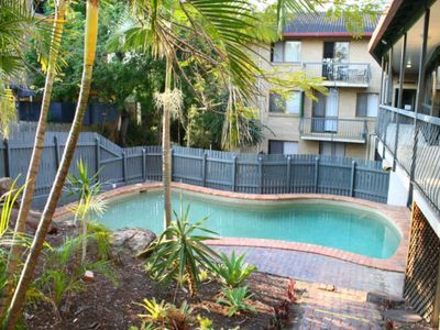 8 / 5 Ada Street, Taringa