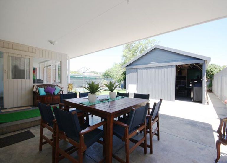 4 McLachlan Avenue, Glenelg North
