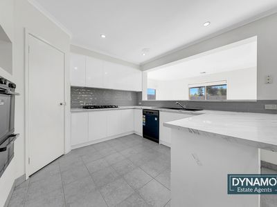 64 Sommeville Drive, Roxburgh Park