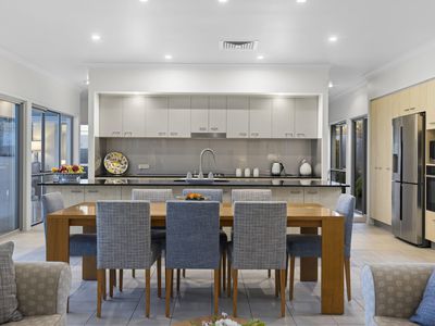 34 Mossvale Drive, Wakerley
