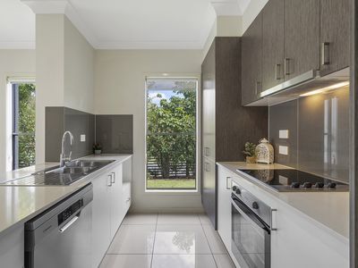 110 McDermott Parade, Rochedale