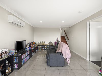 Unit 1 / 12 Kershaw Close, Cranley