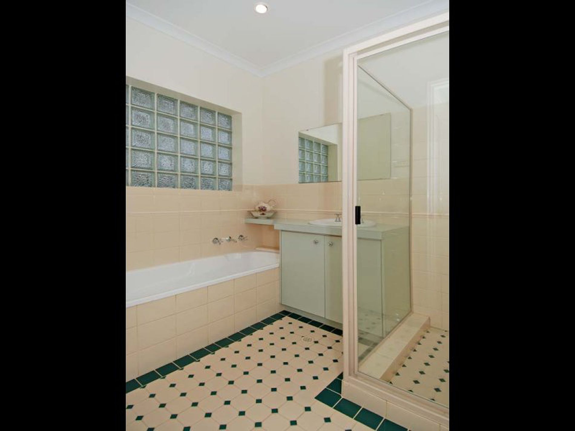 37 Davyhurst Drive, Kalgoorlie