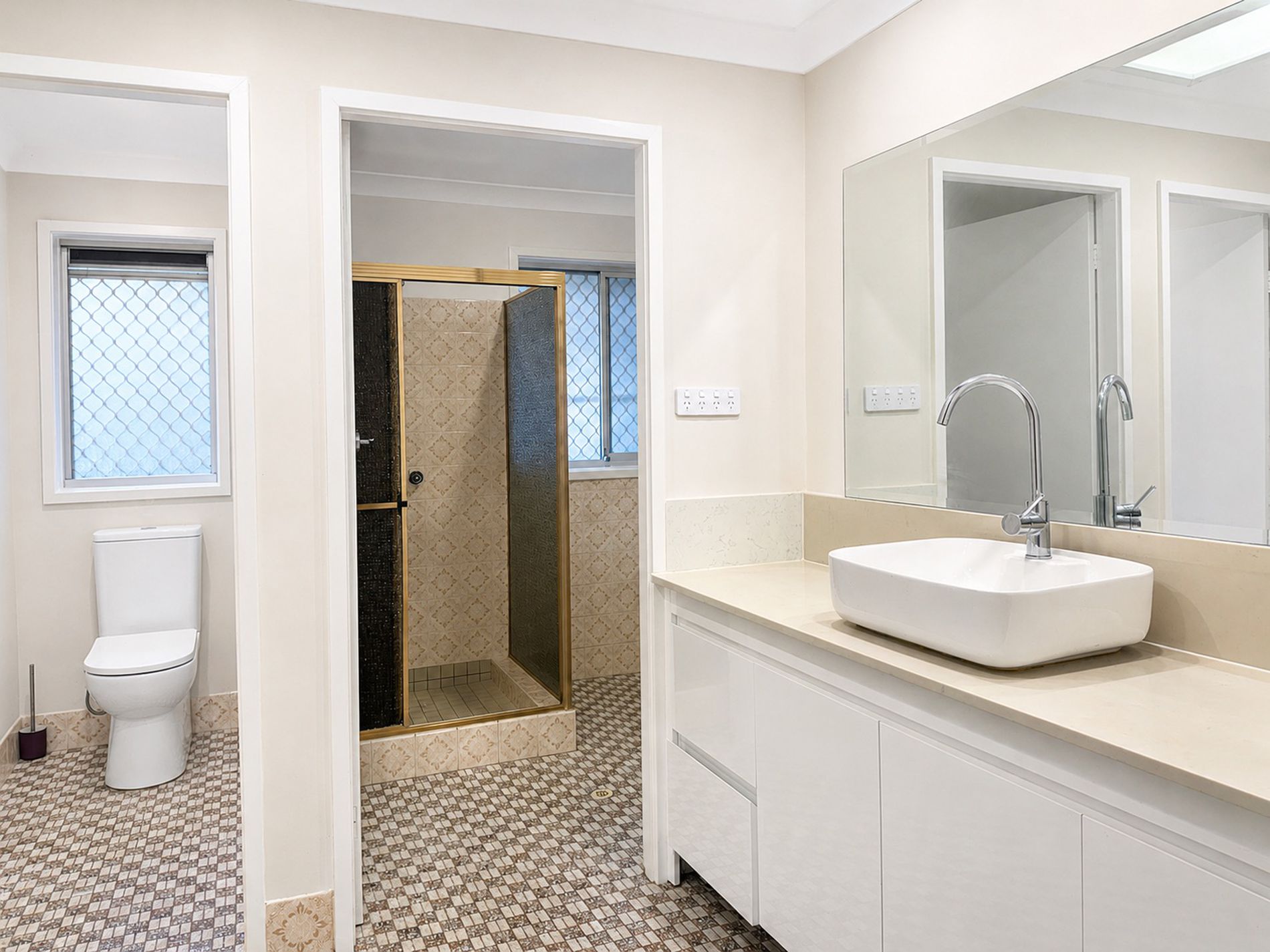 127 KOLOONA AVENUE, Mount Keira
