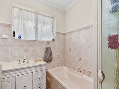 11 Ireland, Millicent