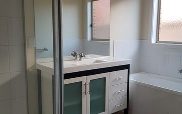 25  Saul Av, Berwick