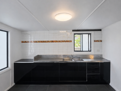 8 LASCELLES AVENUE, Greenacre