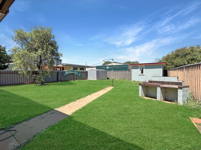 38 Brigalow Avenue, Dubbo