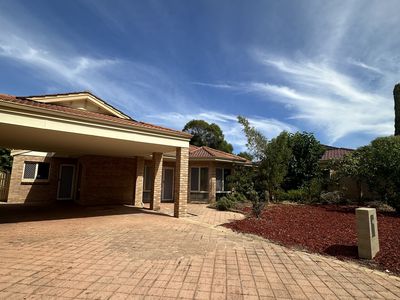 75 Belleview Crescent, Dianella