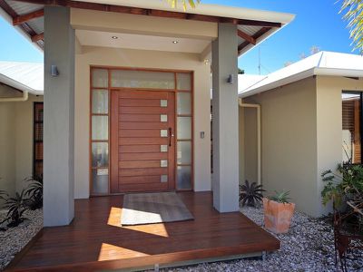 2 Tingara Court, Tewantin