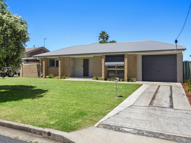 384 Dale Crescent, Lavington