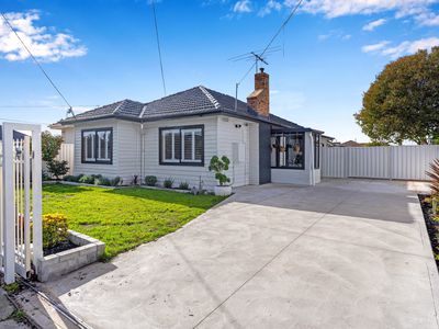 6 Compton Parade, Sunshine North