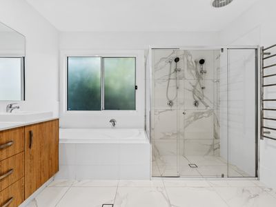 5a Underhill Place, Tallai
