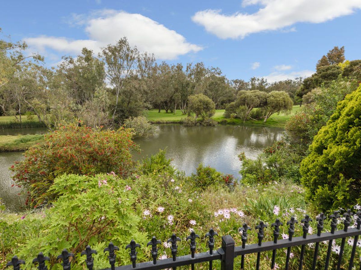 5 Amarina Close, Kenwick