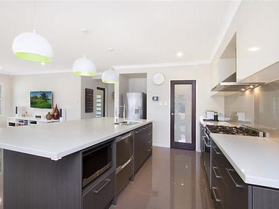 25 English Place, Rochedale