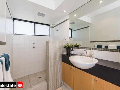 1 / 132 Royal Street, East Perth