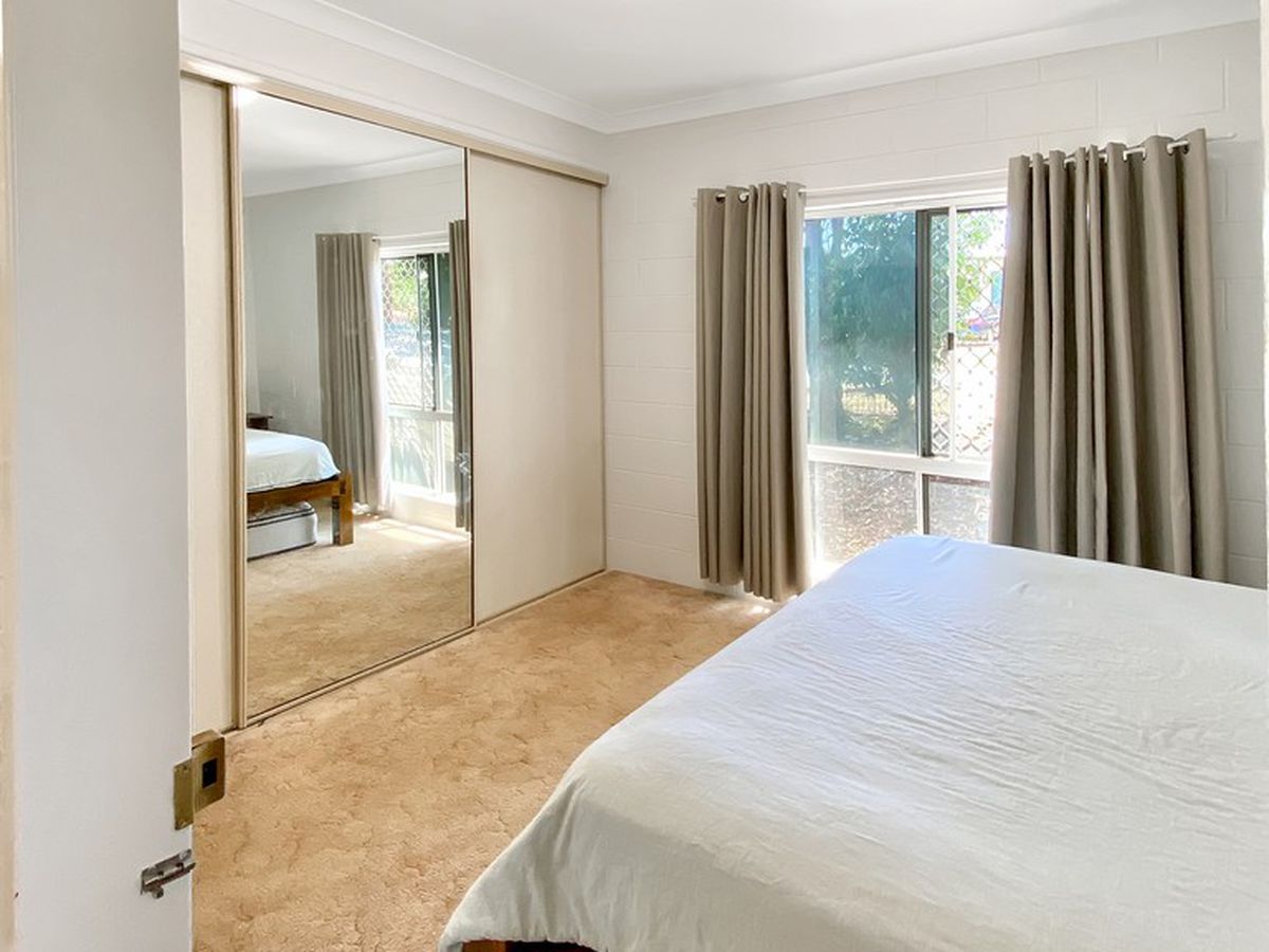 31 Danzer Drive, Atherton
