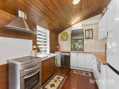 4 Sixth Avenue, South Townsville