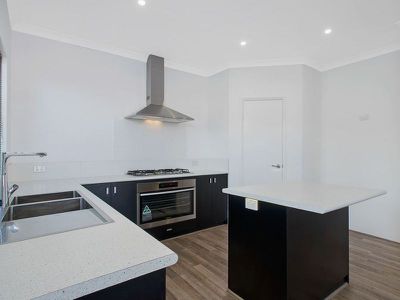 7 Persian Street, Eglinton