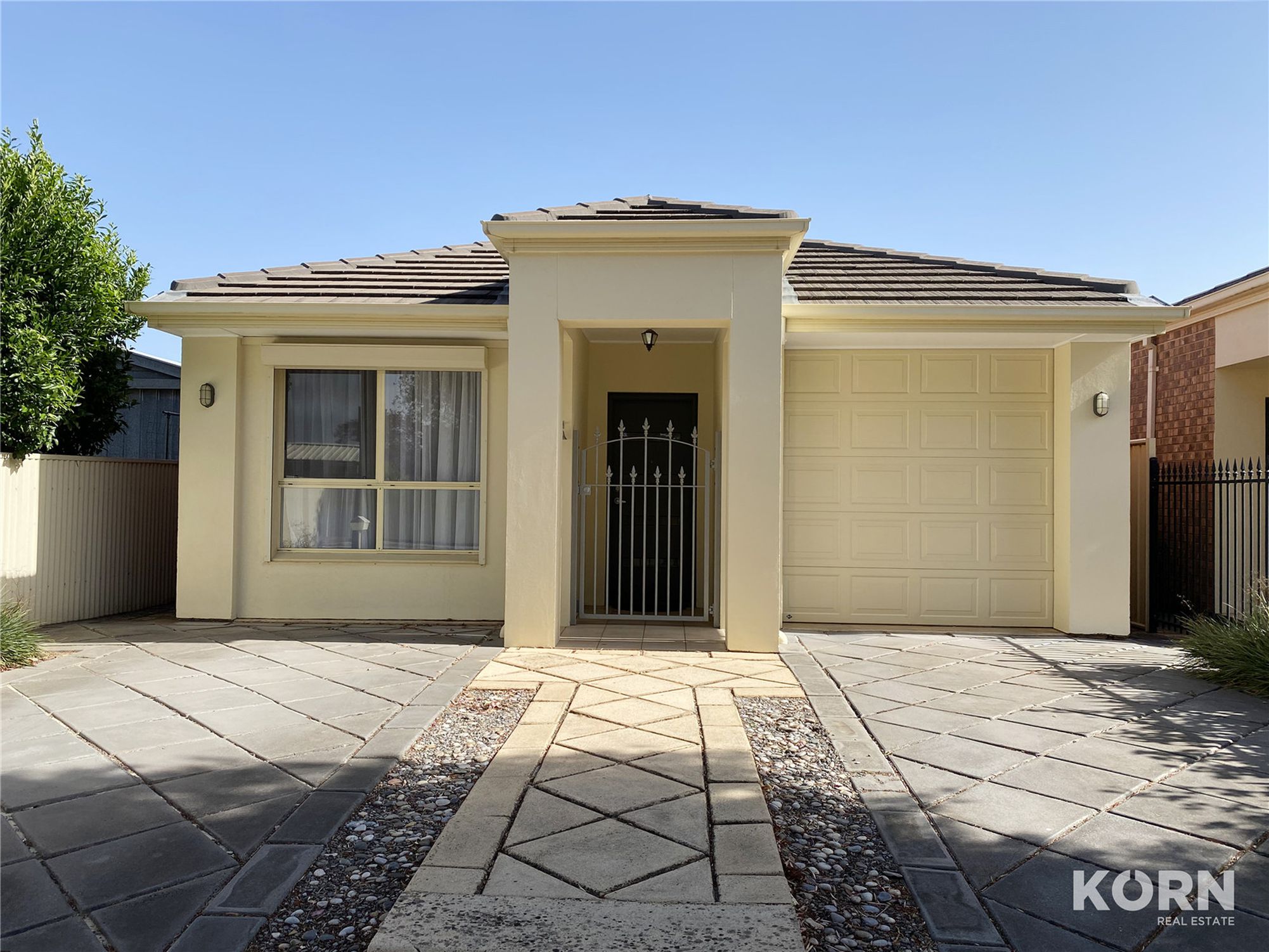 2A Renown Avenue, Tranmere