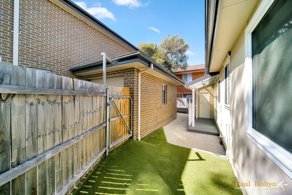 1 / 20 Mowatt Street, Queanbeyan East