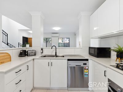 2 / 8 Sleat Road, Mount Pleasant