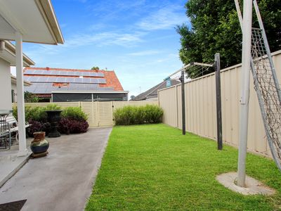 Flat / 64 Jubilee Avenue, Beverley Park