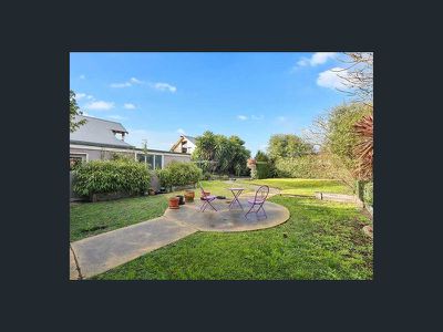 39 Lawton Avenue, Geelong West