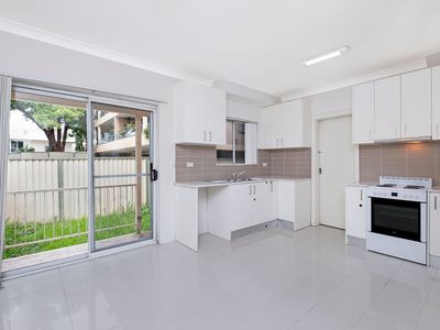 2 / 12 Hargrave Road, Auburn