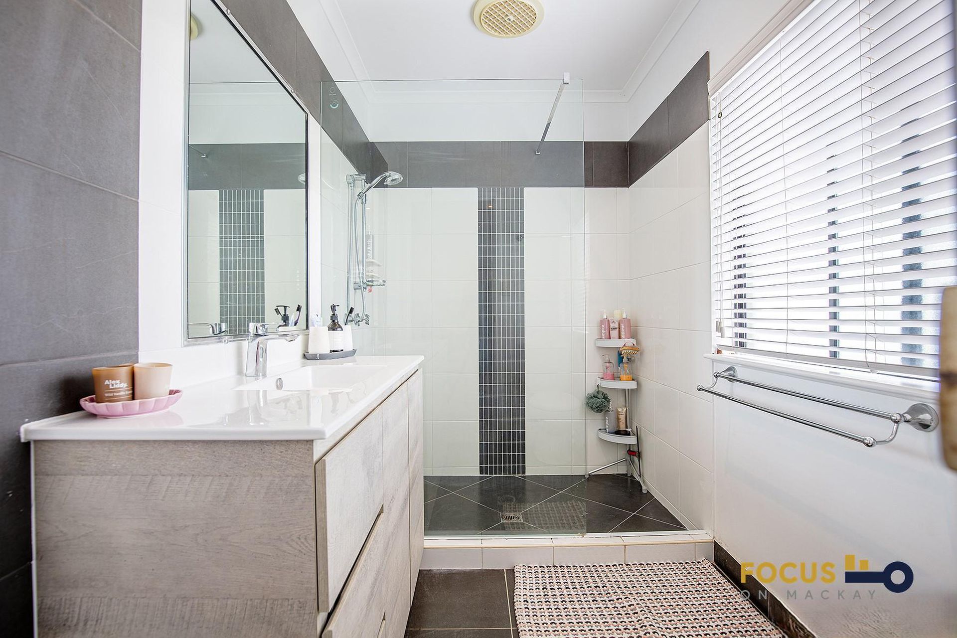 39-41 Hermitage Drive, Eimeo