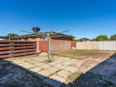 2 McClure St, Safety Bay